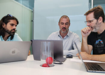 De izq a dcha Germán Jimenez, CTO de DruID; Alberto Valencia, CTO en Cartagon y Pedro Parellada, CEO de DruID-Directortic-taieditorial