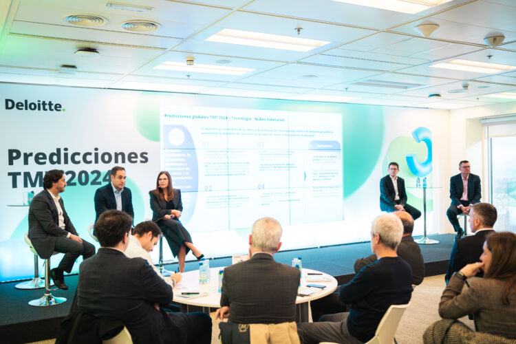 Inteligencia artificial - Director TIC - Deloitte - Predicciones TMT 2024- Tai Editorial - -España