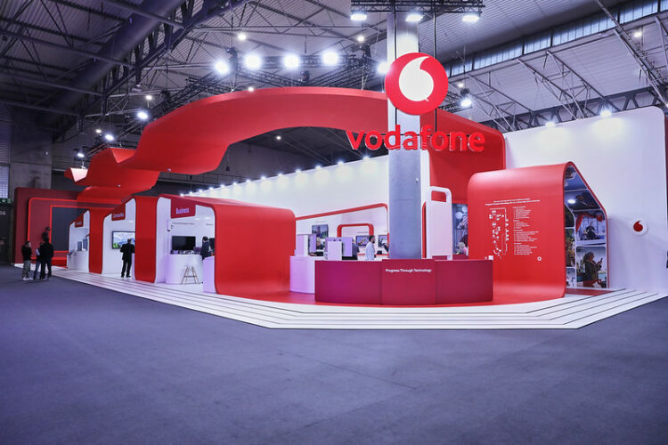 Vodafone contiene las pérdidas en su último ejercicio fiscal en España