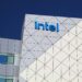 Intel incorpora a dos expertos en semiconductores en medio de la búsqueda de nuevo CEO