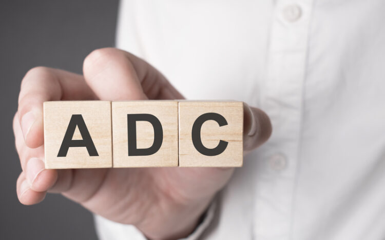 ADC-directortic-taieditorial
