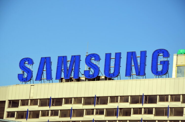 Samsung ajusta su estrategia ante la caída en la demanda de chips de IA y las restricciones comerciales