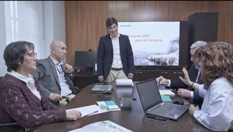 Ikusi despliega un contact center de última generación para Farmasoft