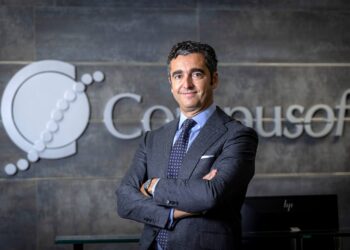 Compusof mejorando la experiencia del puesto de trabajo -DirecotorTIC