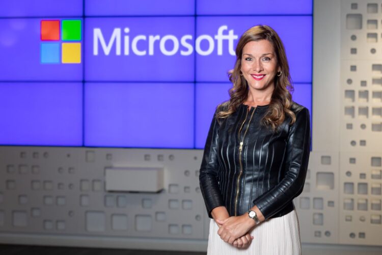 Microsoft - Grandes Cuentas - Director TIC - Silvia Hernández - Tai Editorial España