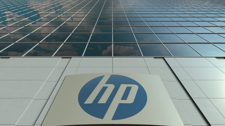 HP crece un 3,1 % gracias a la demanda de PC con IA y a la transición a Windows 11