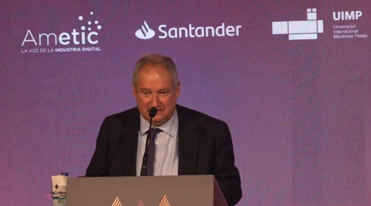 Jordi Hereu pone a la digitalización en el centro de la estrategia industrial y turística