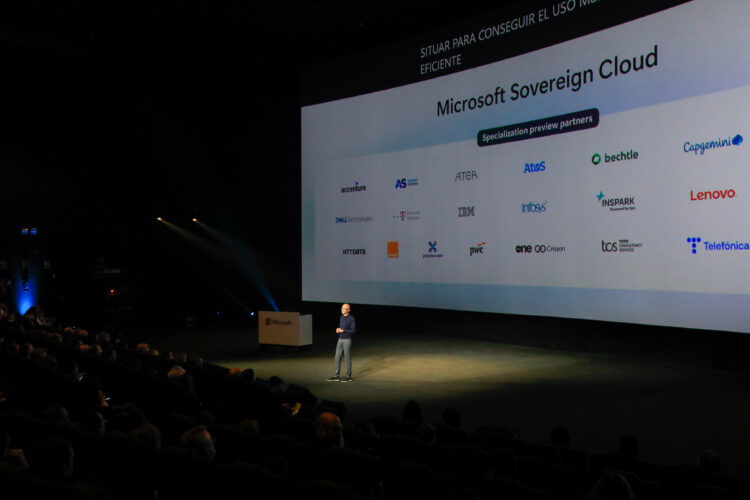 Nadella sitúa la IA y la soberanía digital como eje del futuro tecnológico de España