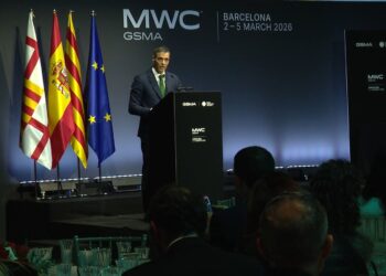 MWC 2026: Sánchez llama a no sacrificar la libertad ni la convivencia “en el altar de los oligarcas tecnológicos”