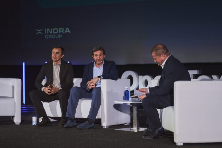 Indra y OpenText impulsan la transformación digital del sistema consular español