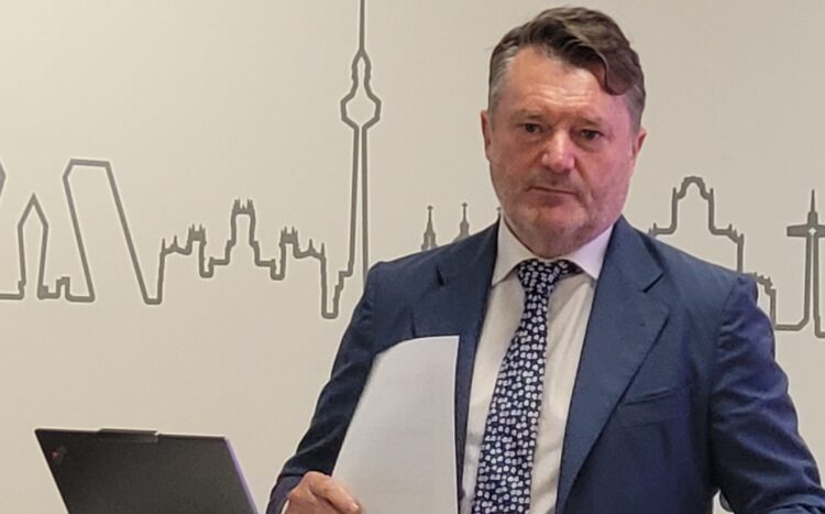 Alberto-Ruano-anuncia-su-despedida-de-Lenovo-Directortic