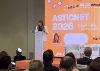 Leonor Torres en ASTICNET 2026: “La Administración compite por el talento tecnológico en un mercado extraordinariamente difícil”